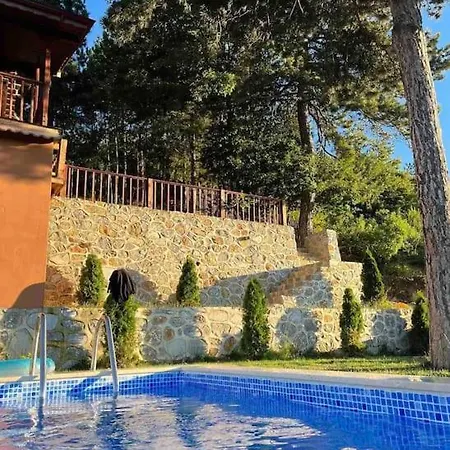 Otel Akçakaya Dağ Evi İznik